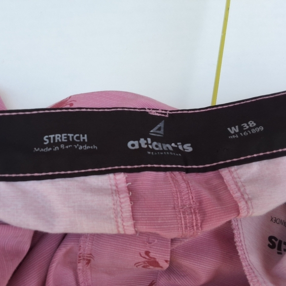Atlantis Pink Crab Patterned Men's Shorts 38 - Picture 8 of 8